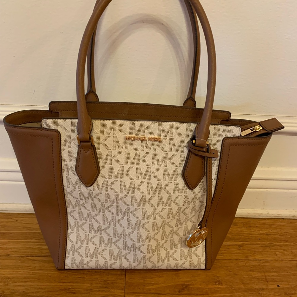 Slightly used Michael Kors purse